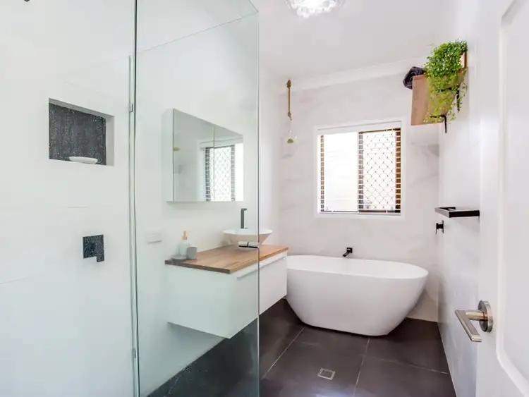Fifth view of Homely house listing, 8 Universe Court, Mudgeeraba QLD 4213