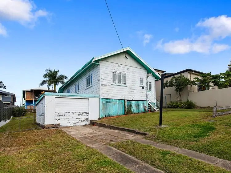 110 Broomfield Street, Taringa QLD 4068