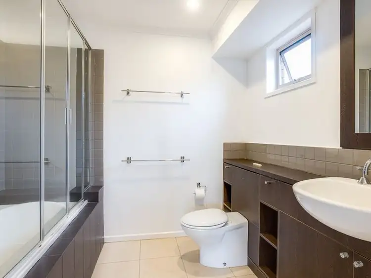 Second view of Homely house listing, 5 Goldenfleece Place, Hoppers Crossing VIC 3029