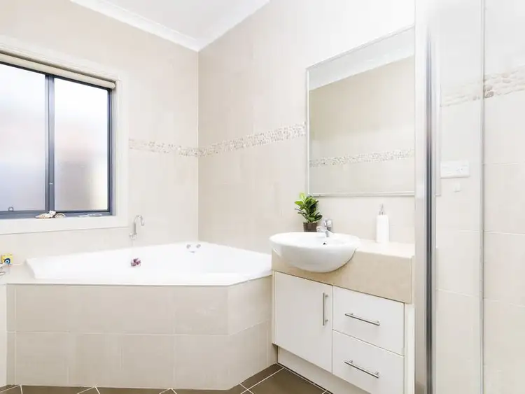 Sixth view of Homely house listing, 11 Treeside Drive, Tarneit VIC 3029