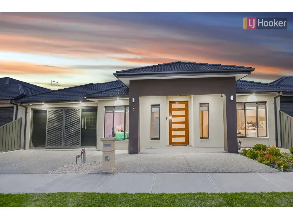 Main view of Homely house listing, 5 Recreation Street, Roxburgh Park VIC 3064