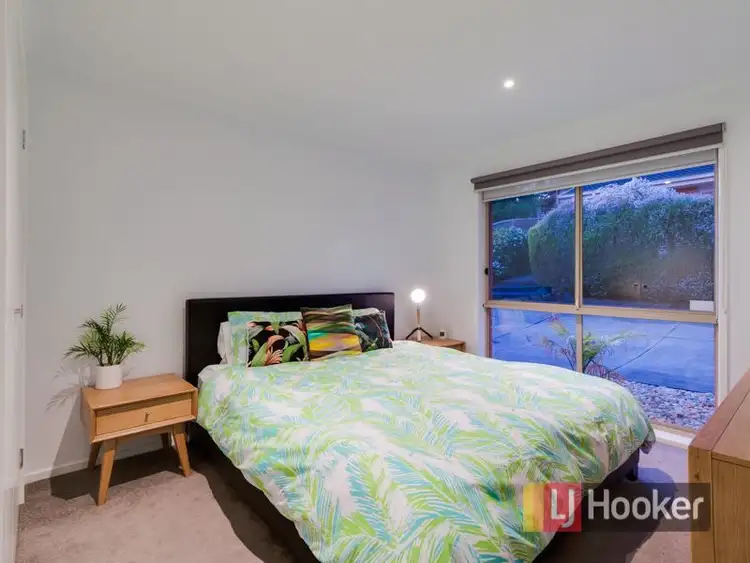 Fifth view of Homely unit listing, 1/32 John Hunter Drive, Endeavour Hills VIC 3802