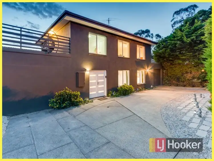 24 James Cook Drive, Endeavour Hills VIC 3802