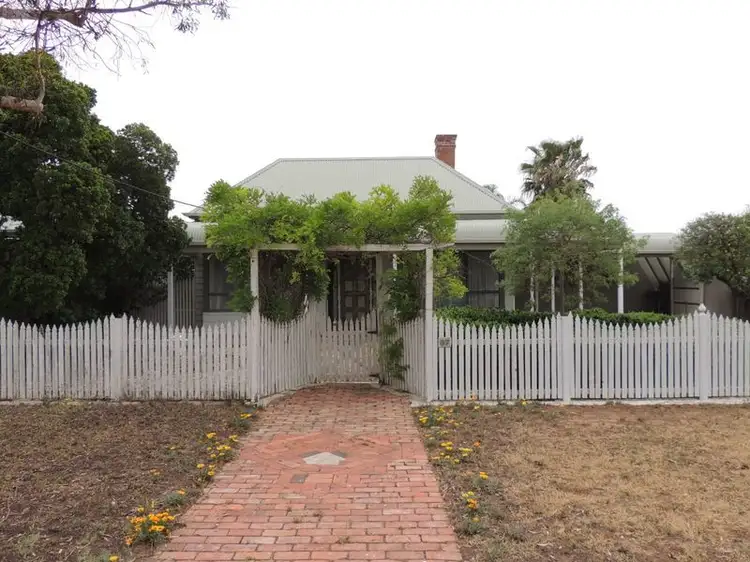 37 Kerang Street, Lake Boga VIC 3584