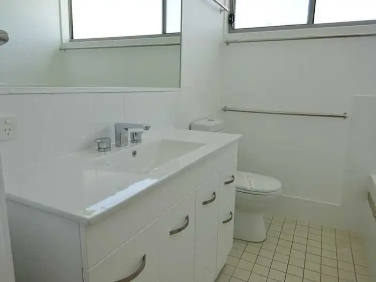Seventh view of Homely unit listing, 27/8 North Street 'Oceanic', Forster NSW 2428