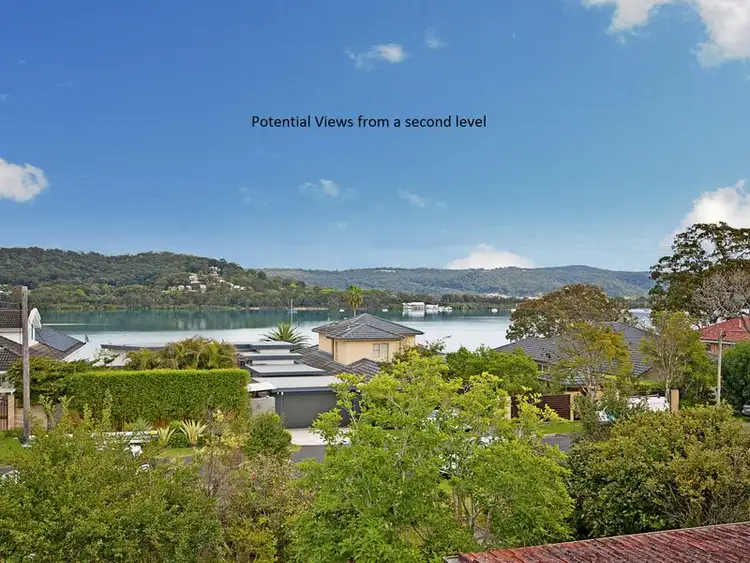 11 Eulalia Avenue, Point Frederick NSW 2250