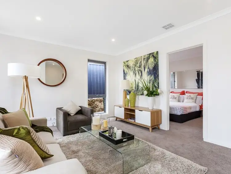 Second view of Homely house listing, 37 Anakie Court, Ngunnawal ACT 2913