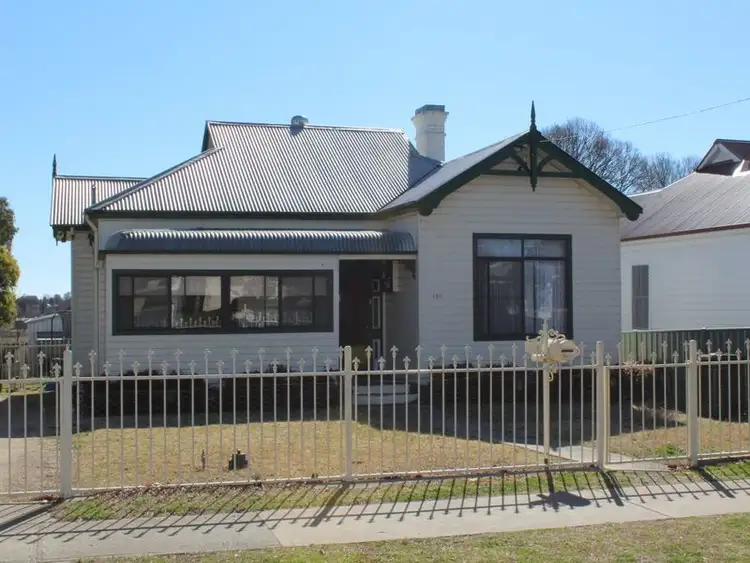 180 Meade Street, Glen Innes NSW 2370