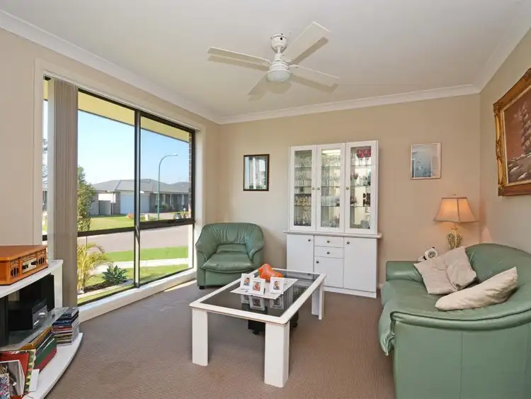 Third view of Homely villa listing, 2/17 Macrae Street, East Maitland NSW 2323