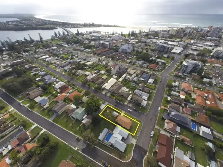 4 Fairview Avenue, The Entrance NSW 2261