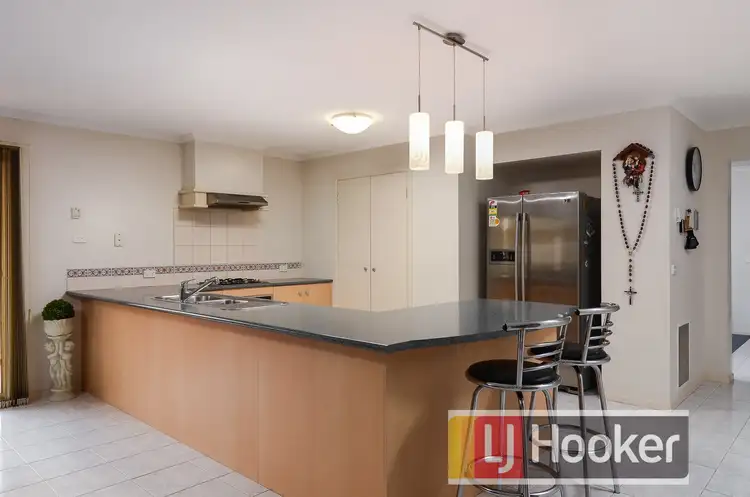 Fifth view of Homely house listing, 6 Tuileries Rise, Narre Warren South VIC 3805