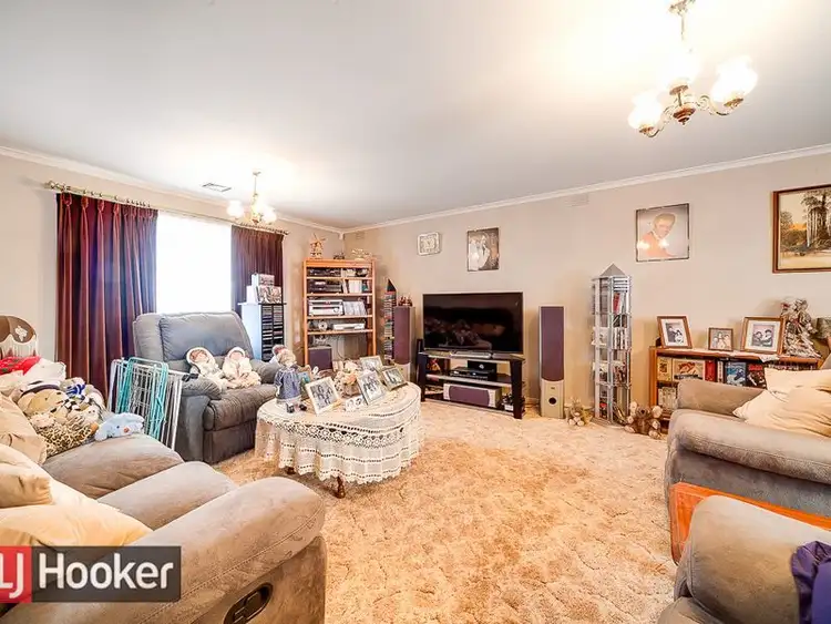 Second view of Homely house listing, 5 Digby Court, Springvale South VIC 3172