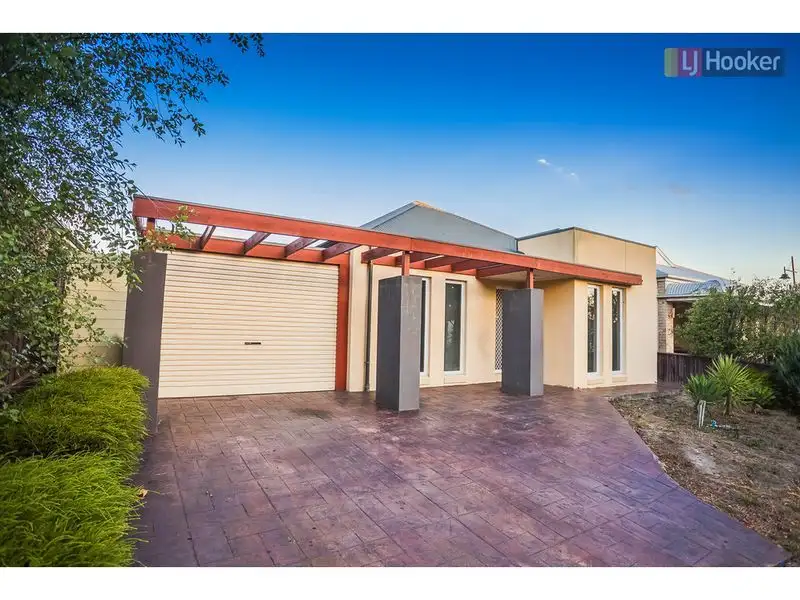 Main view of Homely house listing, 4 Peasholm Corner, Craigieburn VIC 3064