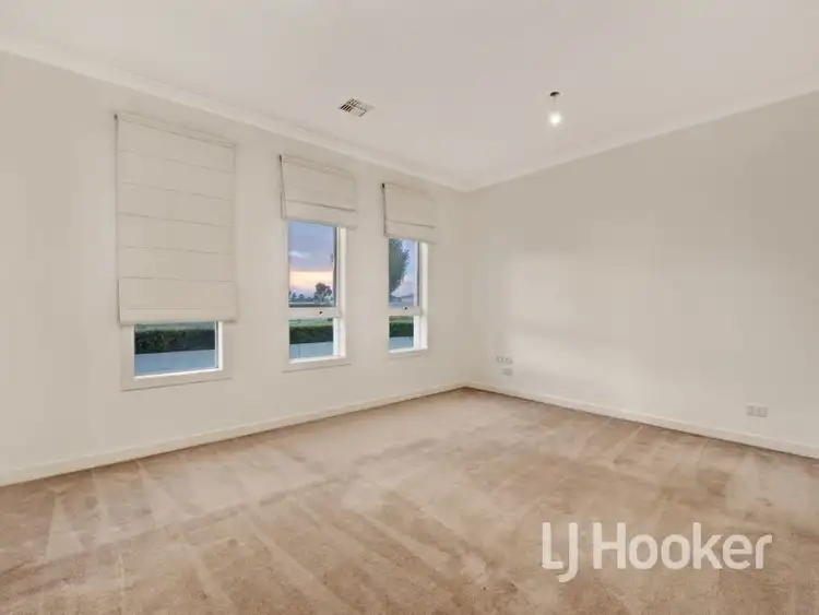 Fifth view of Homely house listing, 3 Signature Boulevard, Sanctuary Lakes VIC 3030
