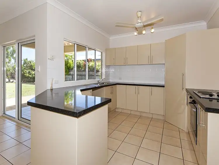 27 Allamanda Street, Cooya Beach QLD 4873