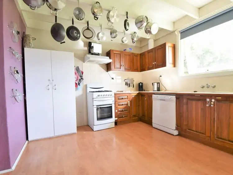 Seventh view of Homely house listing, 15 Willawong St, Young NSW 2594