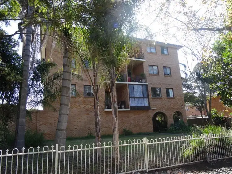 1/9-11 Wilde Street, Carramar NSW 2163