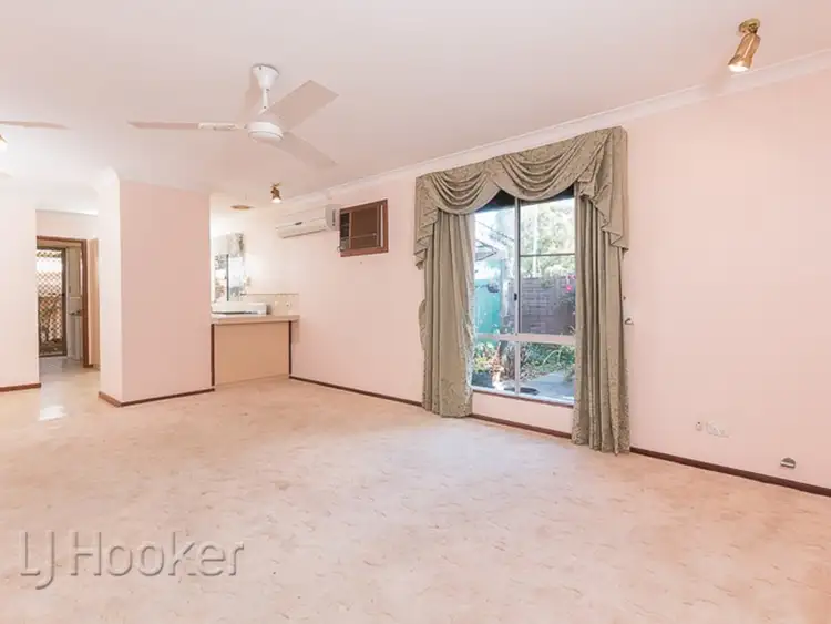 10/11 Louise Street, Rockingham WA 6168