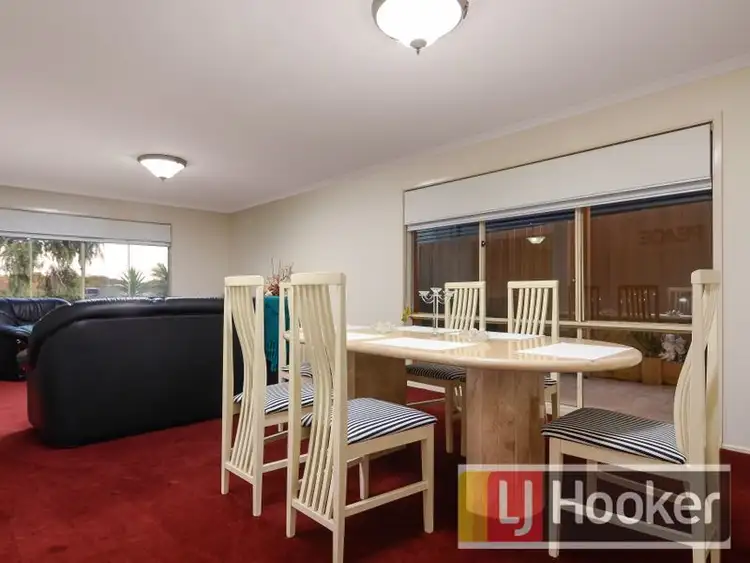 Fifth view of Homely house listing, 7 Sallybrook Circuit, Narre Warren VIC 3805