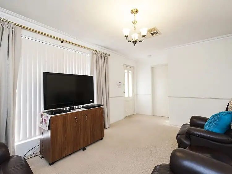 Seventh view of Homely villa listing, 26/2 Glennis Close, Gosnells WA 6110