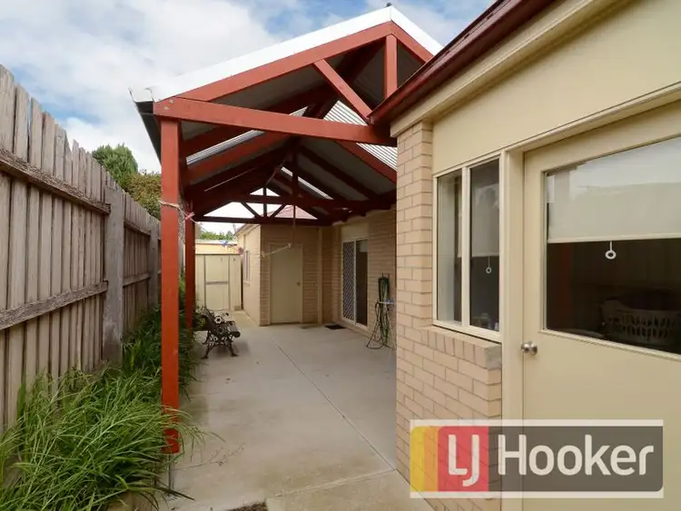 Fifth view of Homely unit listing, 3 / 290 Pound Road, Hampton Park VIC 3976