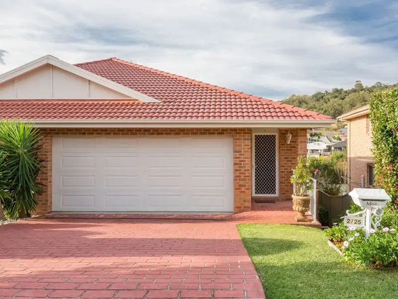 Main view of Homely townhouse listing, 2/25 Darling Drive, Albion Park NSW 2527