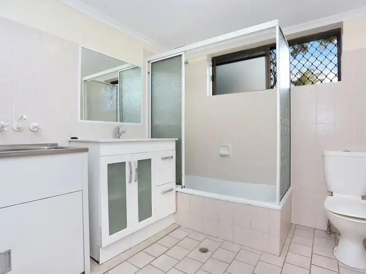 Fifth view of Homely unit listing, 2/27 Childs Street, Clayfield QLD 4011