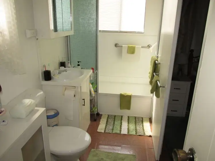 Sixth view of Homely unit listing, 95 Fauna Avenue, Bairnsdale VIC 3875