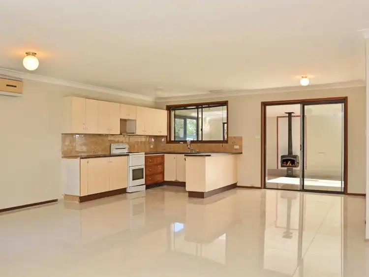 37 Regiment Road, Rutherford NSW 2320
