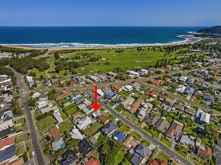 Second view of Homely house listing, 84 McLachlan Avenue, Shelly Beach NSW 2261