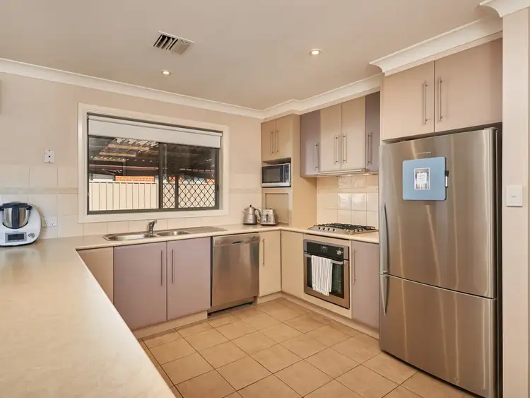 Sixth view of Homely house listing, Unit 2/76 Jack Avenue, Mount Austin NSW 2650