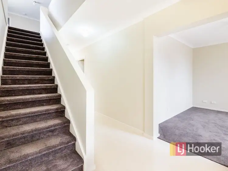 Fourth view of Homely house listing, 45 Sanctuary Lakes East Boulevard, Sanctuary Lakes VIC 3030