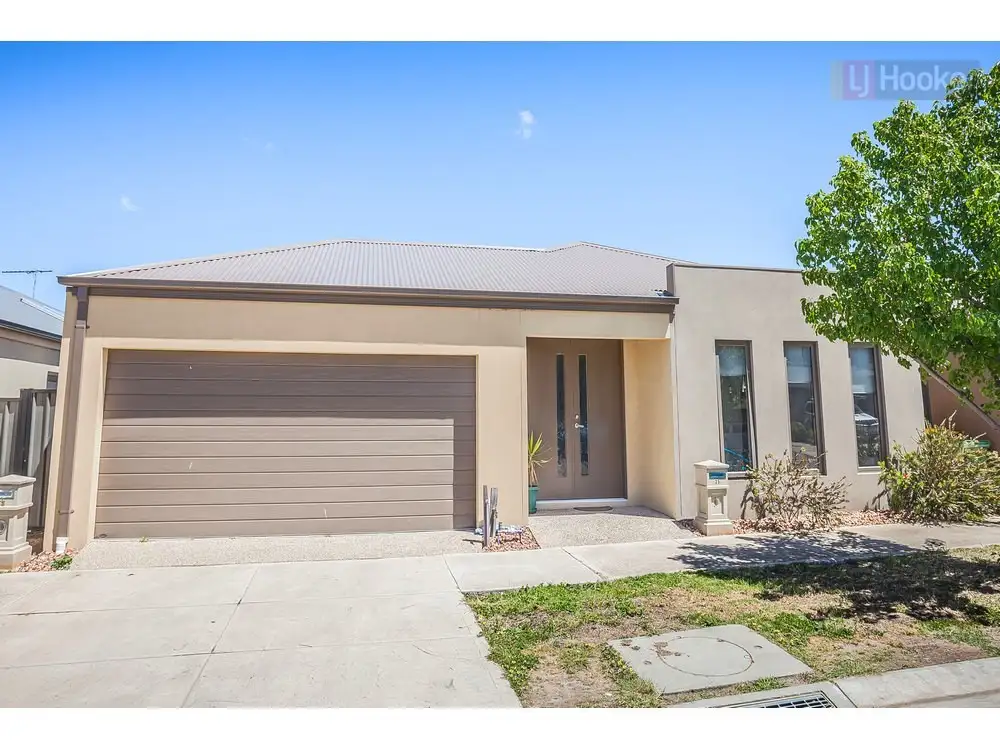 Main view of Homely house listing, 35 Daymar Circuit, Craigieburn VIC 3064