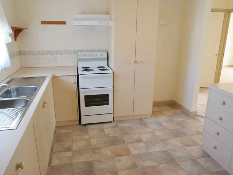 Sixth view of Homely unit listing, 2/89 Sutton St, Echuca VIC 3564