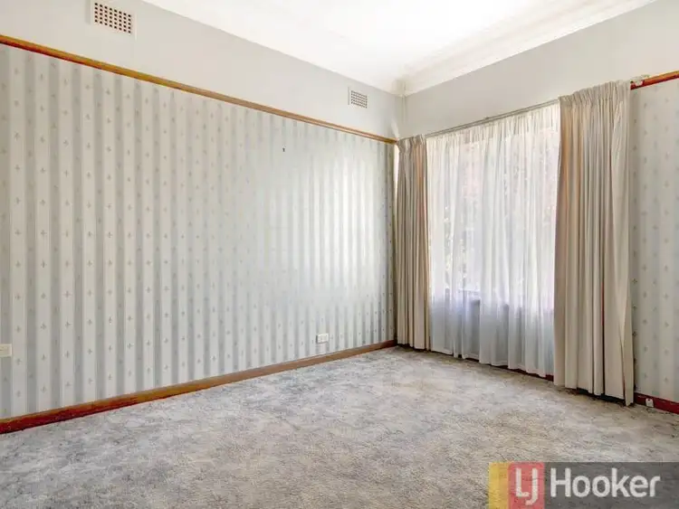 Sixth view of Homely house listing, 86 Lorraine Street, Peakhurst Heights NSW 2210