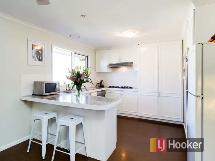 Sixth view of Homely house listing, 7 Singleton Drive, Endeavour Hills VIC 3802