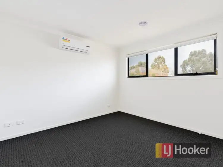Fifth view of Homely townhouse listing, 7 Agate Lane, Pakenham VIC 3810