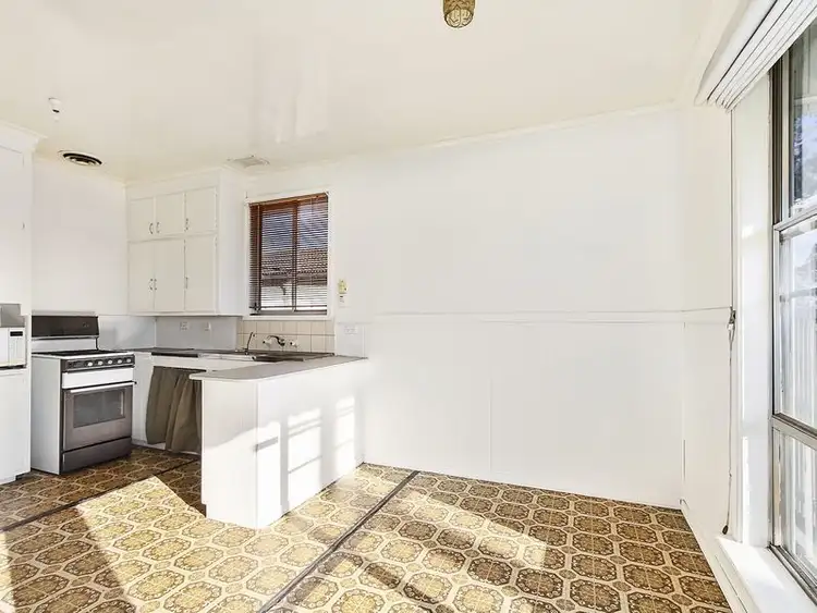 Second view of Homely house listing, 268 Raglan Street, Sale VIC 3850