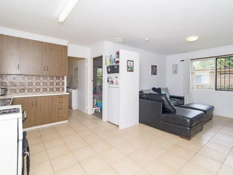 Fourth view of Homely semi-detached listing, 1 & 2 39 Barrymount Crescent, Mount Lofty QLD 4350