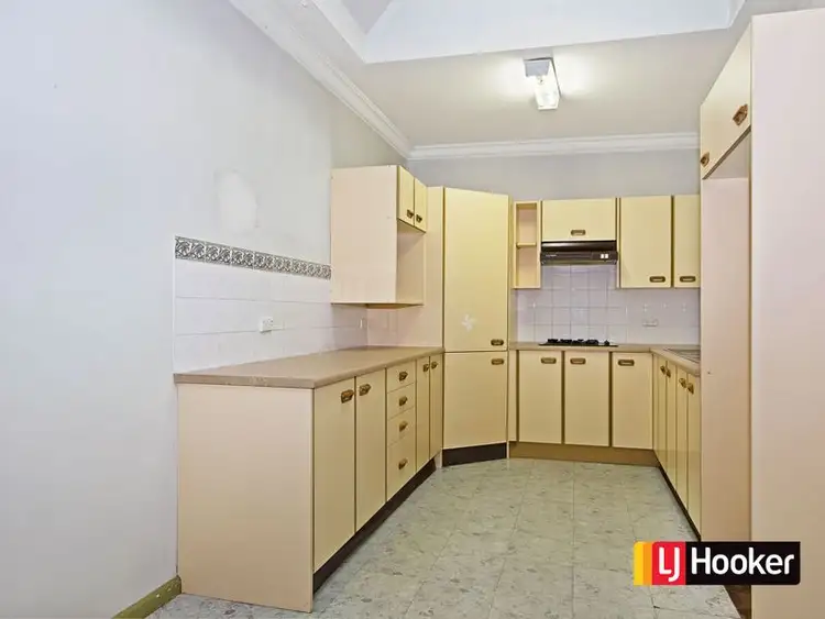 Fifth view of Homely house listing, 28 Francine Street, Seven Hills NSW 2147
