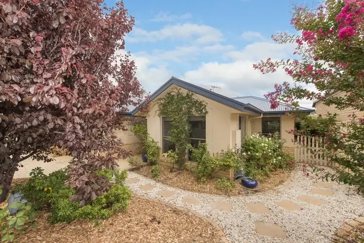Main view of Homely house listing, 6 Northcliffe Place, Queanbeyan NSW 2620