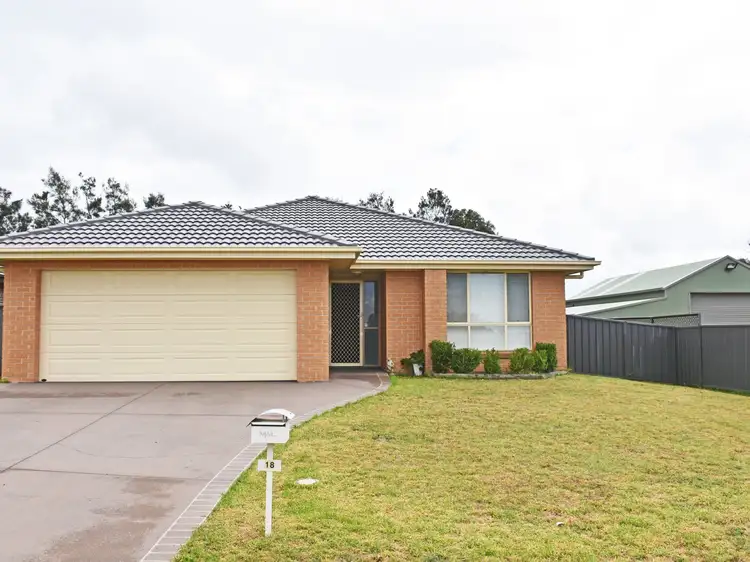 18 Portabello Cr, Thornton NSW 2322