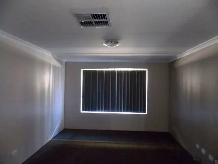 Sixth view of Homely house listing, 4 Blossom Chase, Aubin Grove WA 6164