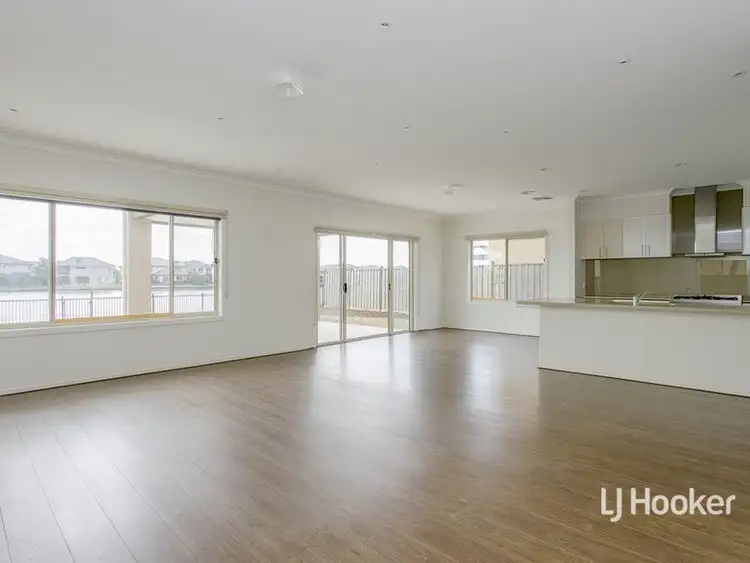 Fourth view of Homely house listing, 165 Sanctuary Lakes South Boulevard, Sanctuary Lakes VIC 3030