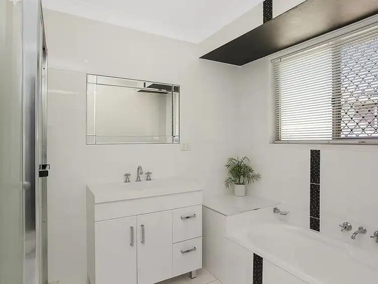 Seventh view of Homely house listing, 13 Paul Court, Carrara QLD 4211