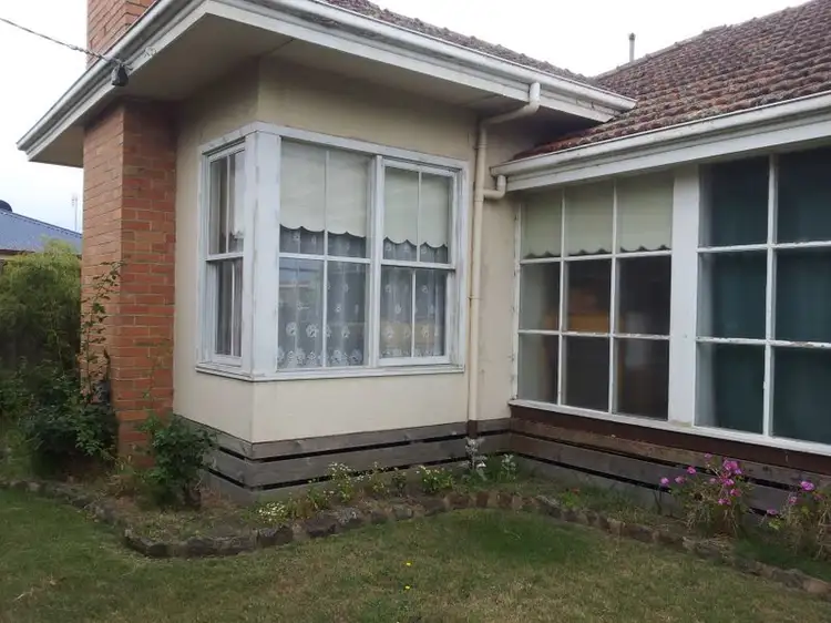 Second view of Homely house listing, 19 Carruthers Court, Thomson VIC 3219