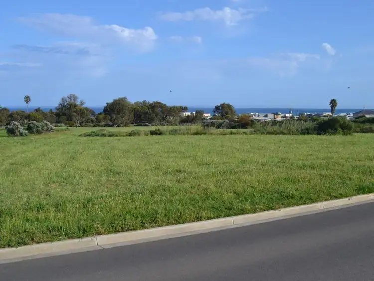 14 Arcadia Crescent, Sellicks Beach SA 5174