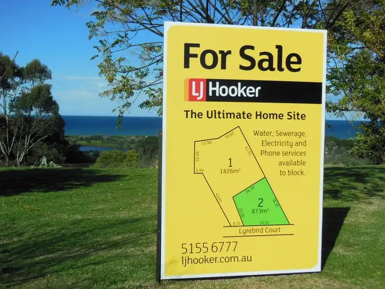 27 Lyrebird Court, Lakes Entrance VIC 3909