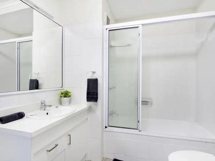 Sixth view of Homely unit listing, 8/8 Carr Street, St Lucia QLD 4067