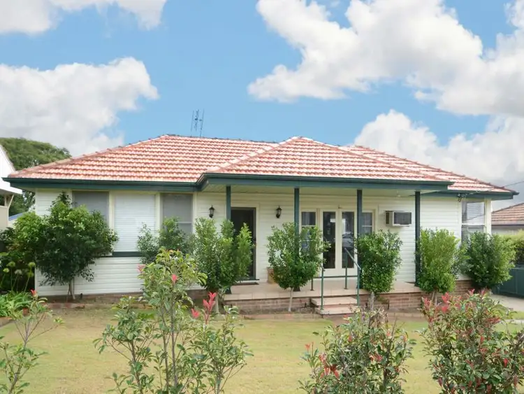 16 David Avenue, East Maitland NSW 2323